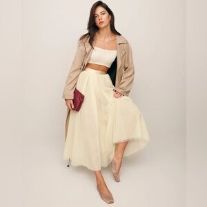 REFORMATION NWT
Prisca Ivory Silk Blend Tulle Skirt, Size L/XL